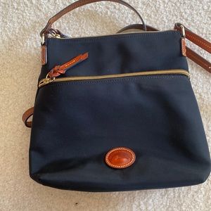 Dooney & Bourke black cross body purse. Almost brand new
